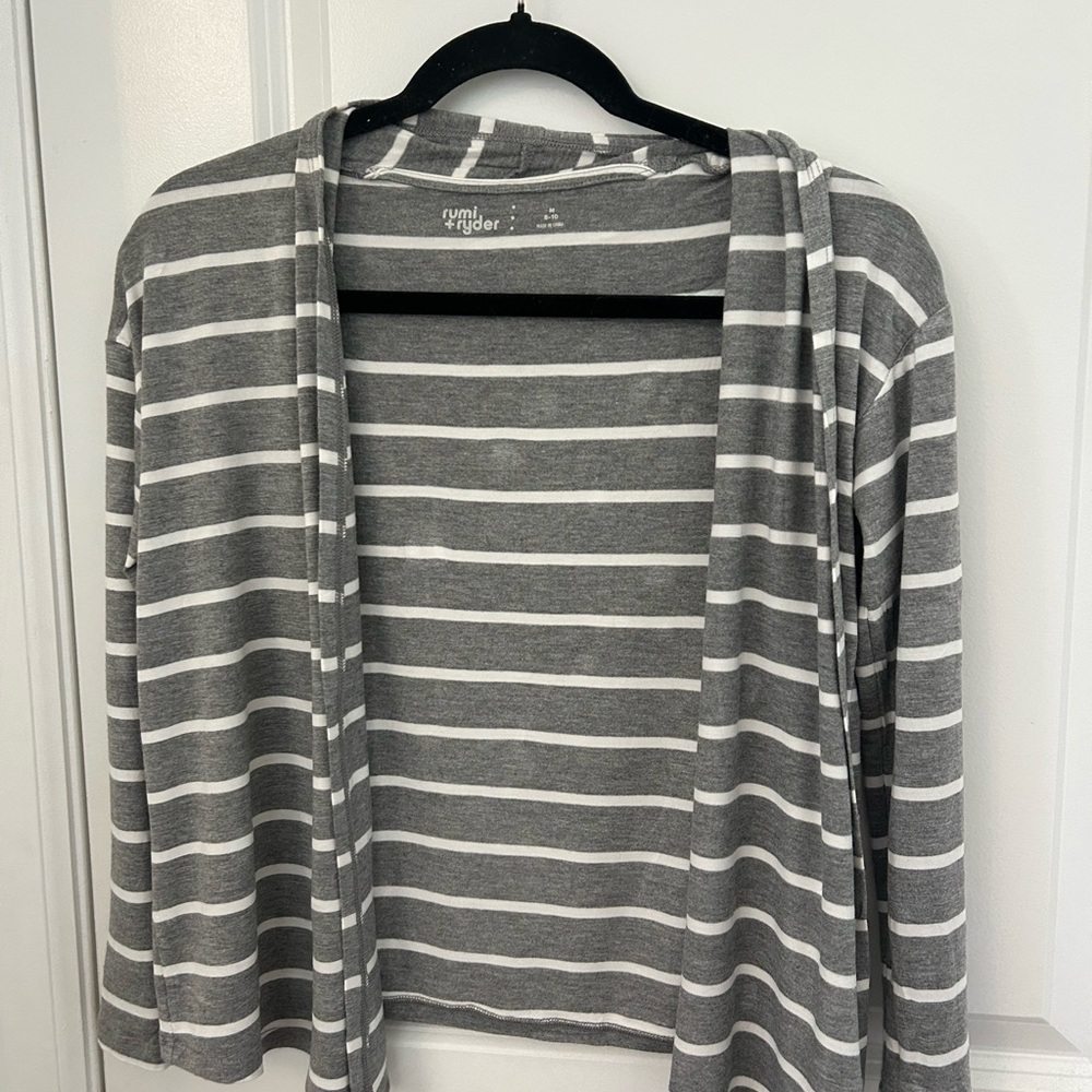 Rumi+Ryder Girl’s Gray & White Striped Open Cardigan
